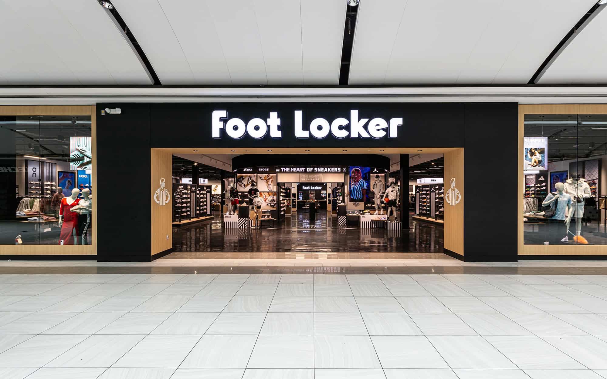 Front view of the Foot Locker store in Willowbrook Mall